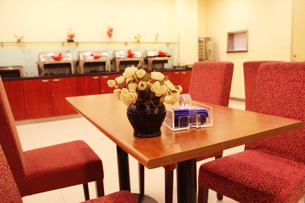 Hanting Express Qingdao Chengyang District Government Экстерьер фото