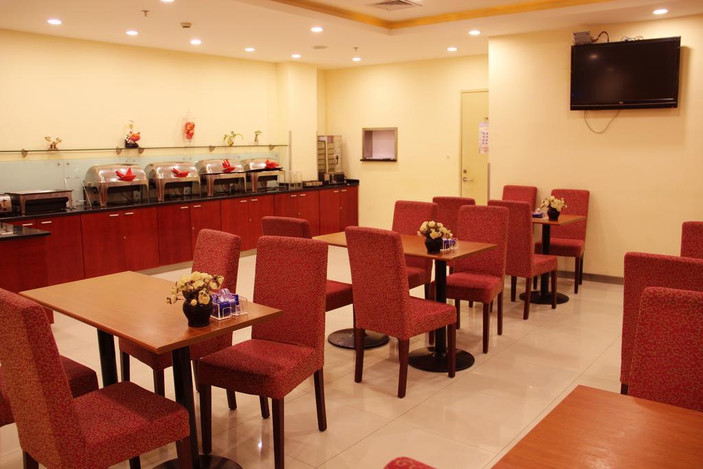 Hanting Express Qingdao Chengyang District Government Экстерьер фото
